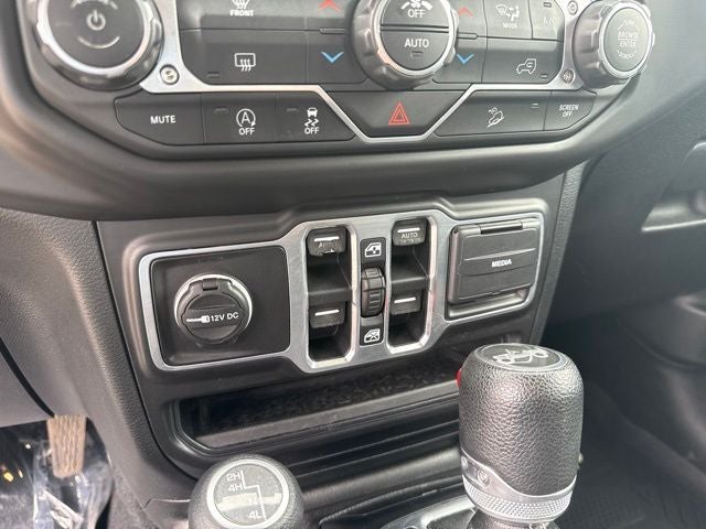2018 Jeep Wrangler Unlimited Sahara 4x4