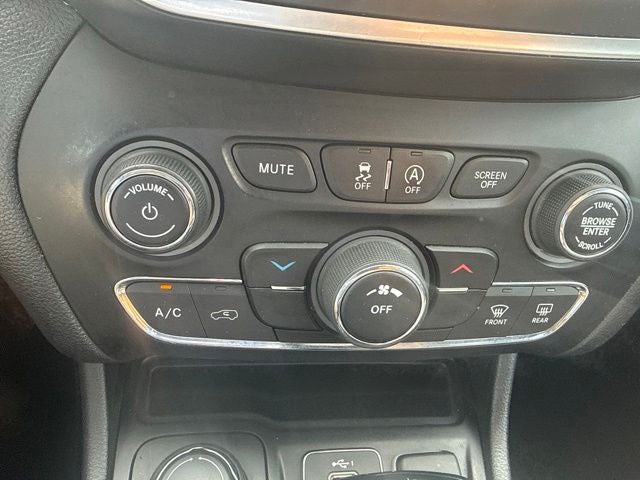 2020 Jeep Cherokee Altitude