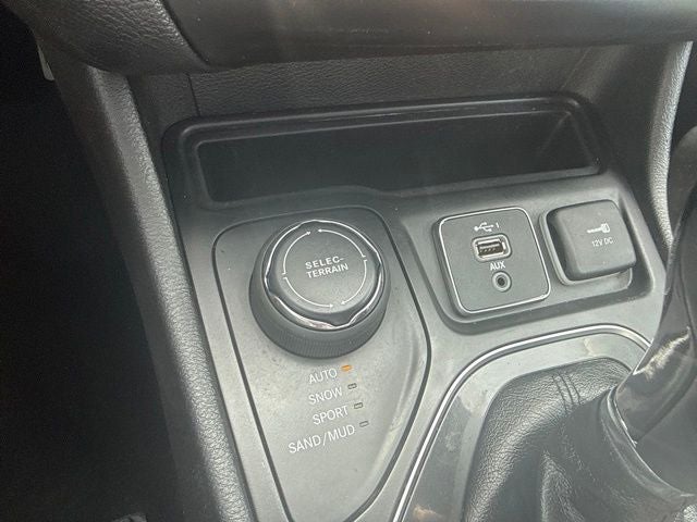2020 Jeep Cherokee Altitude