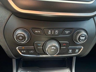 2022 Jeep Cherokee North