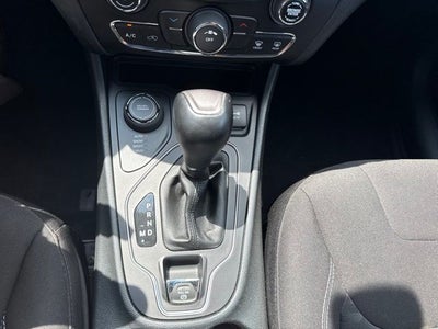 2022 Jeep Cherokee North