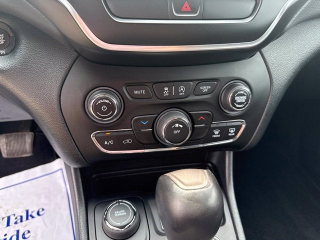 2022 Jeep Cherokee North