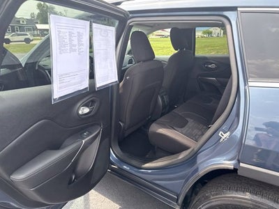 2022 Jeep Cherokee North