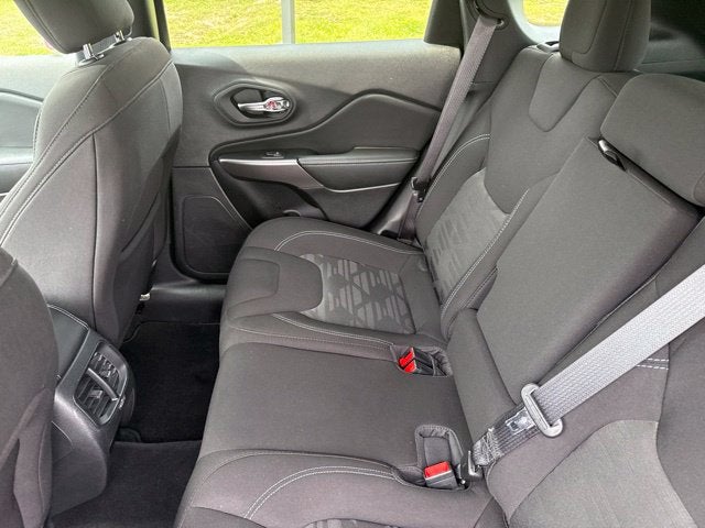 2022 Jeep Cherokee North