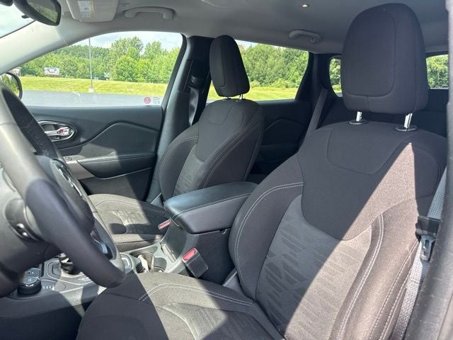 2022 Jeep Cherokee North