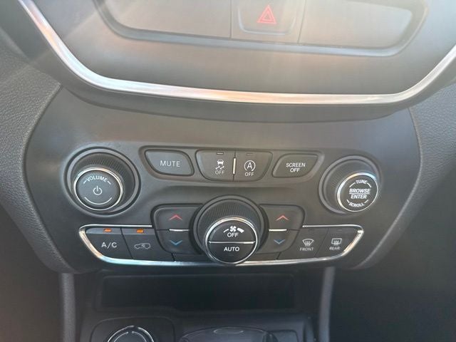 2021 Jeep Cherokee Altitude