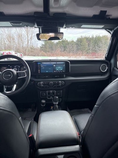 2024 Jeep Wrangler 4-Door Sahara