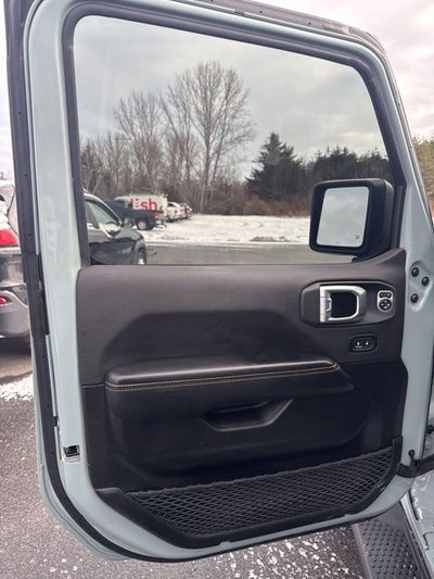 2024 Jeep Wrangler 4-Door Sahara