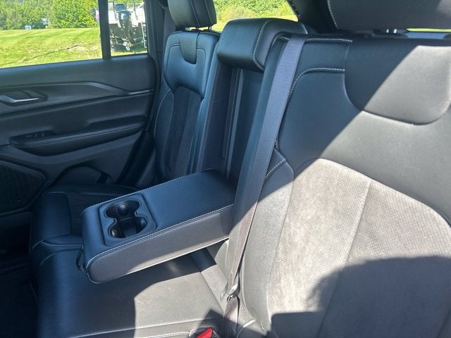 2024 Jeep Grand Cherokee Altitude 4x4