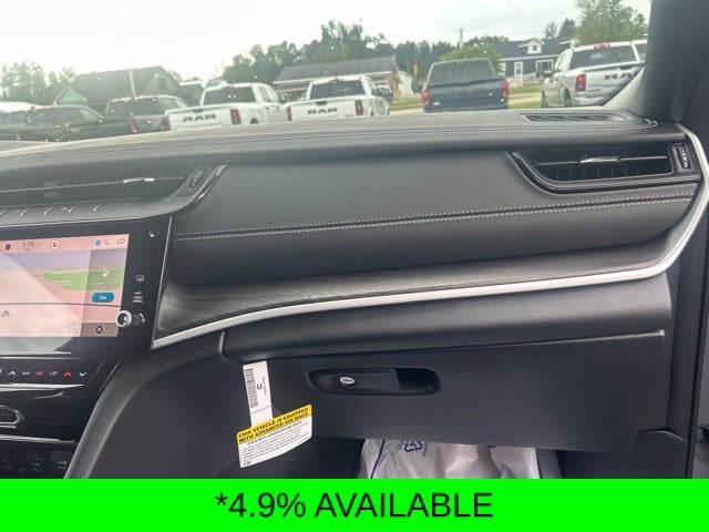 2027 Jeep Grand Cherokee Limited