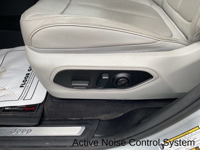 2022 Jeep Grand Cherokee Overland 4x4