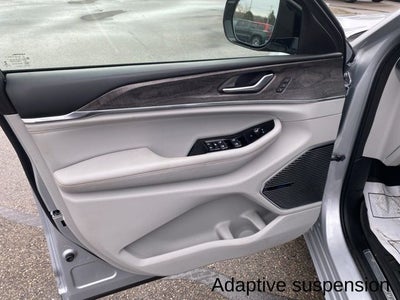 2022 Jeep Grand Cherokee Overland 4x4