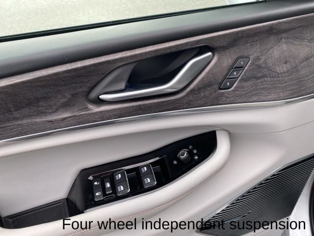 2022 Jeep Grand Cherokee Overland 4x4