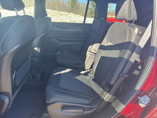 2026 Jeep Grand Cherokee GRAND CHEROKEE L LAREDO X 4X4