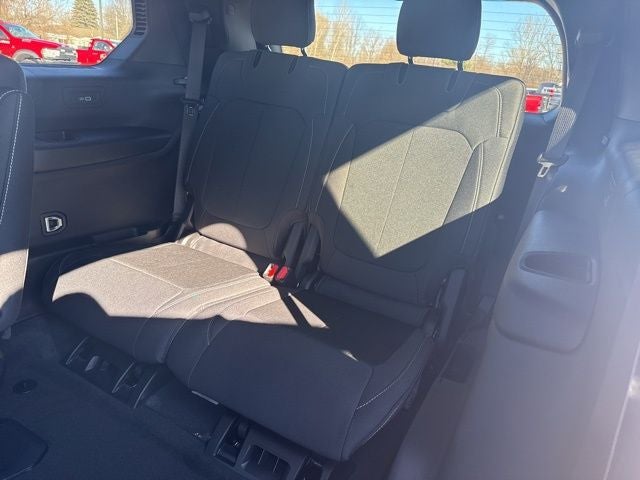 2026 Jeep Grand Cherokee GRAND CHEROKEE L LAREDO X 4X4