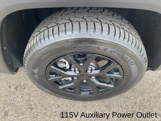 2025 Jeep Grand Cherokee L Altitude X 4x4