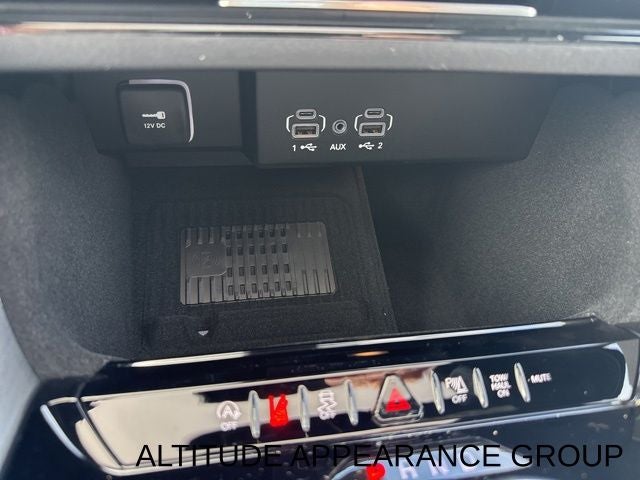 2026 Jeep Grand Wagoneer GRAND WAGONEER L LIMITED ALTITUDE 4X4