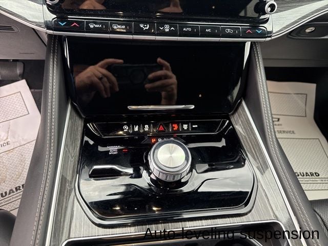 2022 Jeep Wagoneer Series II 4x4