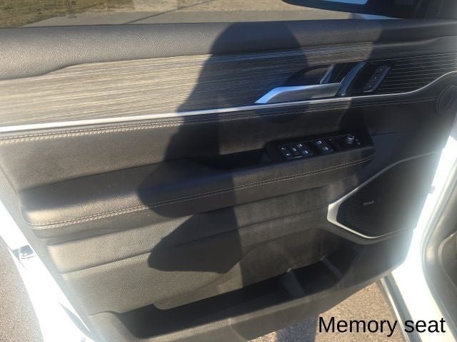 2023 Jeep Wagoneer Series III