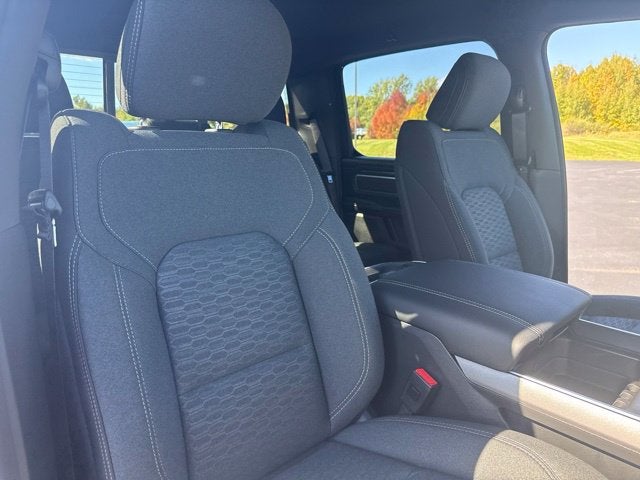 2027 RAM Ram 1500 RAM 1500 BIG HORN CREW CAB 4X4 5'7' BOX