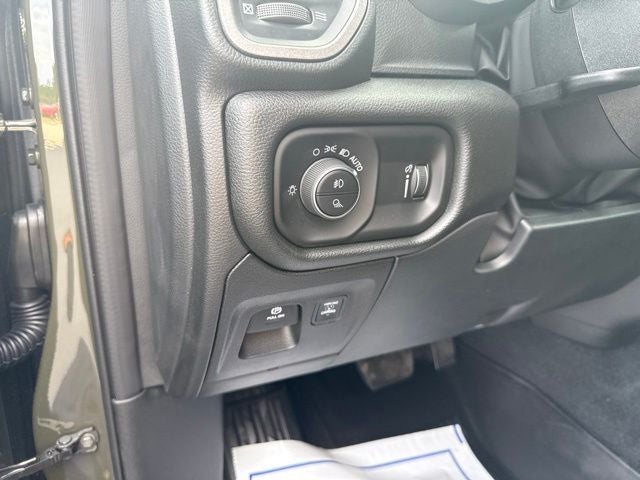 2026 RAM Ram 1500 RAM 1500 WARLOCK CREW CAB 4X4 5'7' BOX