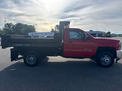 2016 Chevrolet Silverado 3500HD Chassis WT