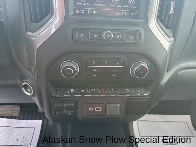 2025 Chevrolet Silverado 3500HD 4WD Crew Cab Long Bed Work Truck