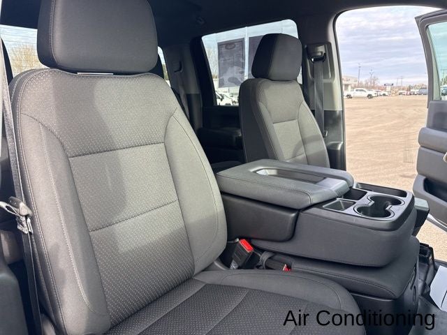 2025 Chevrolet Silverado 3500HD 4WD Crew Cab Long Bed Work Truck