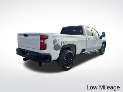2025 Chevrolet Silverado 3500HD 4WD Crew Cab Long Bed Work Truck