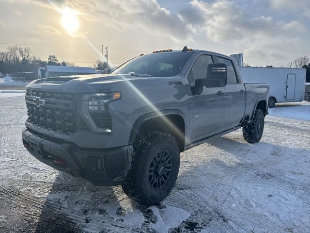 2025 Chevrolet Silverado 2500HD Crew Cab, Standard Bed, ZR2, 4WD