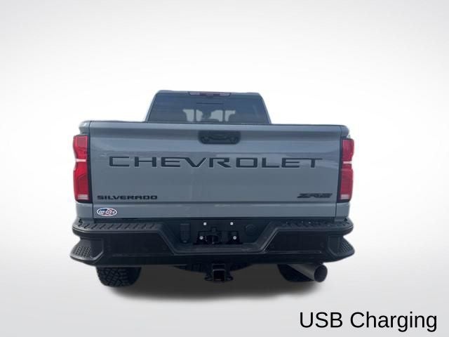 2025 Chevrolet Silverado 2500HD 4WD Crew Cab Standard Bed ZR2
