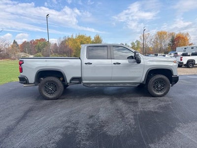 2025 Chevrolet Silverado 2500HD 4WD Crew Cab Standard Bed ZR2