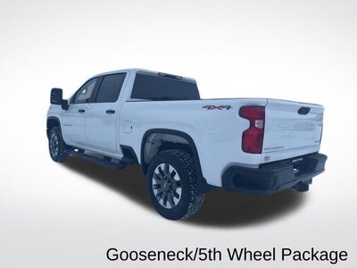 2022 Chevrolet Silverado 2500HD 4WD Crew Cab Standard Bed Custom
