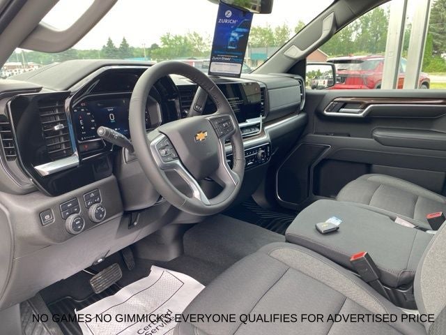 2026 Chevrolet Silverado 1500 4WD Crew Cab Short Bed LT with 2FL
