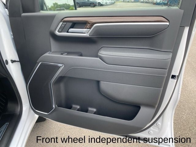 2026 Chevrolet Silverado 1500 4WD Crew Cab Short Bed LT with 2FL