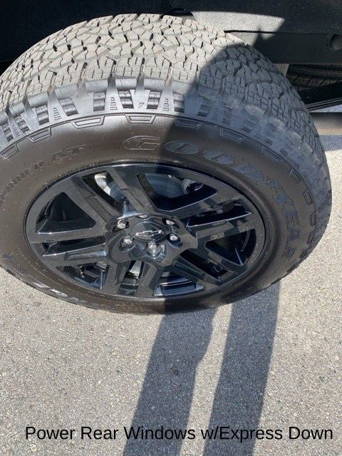 2024 Chevrolet Silverado 1500 4WD Crew Cab Short Bed RST