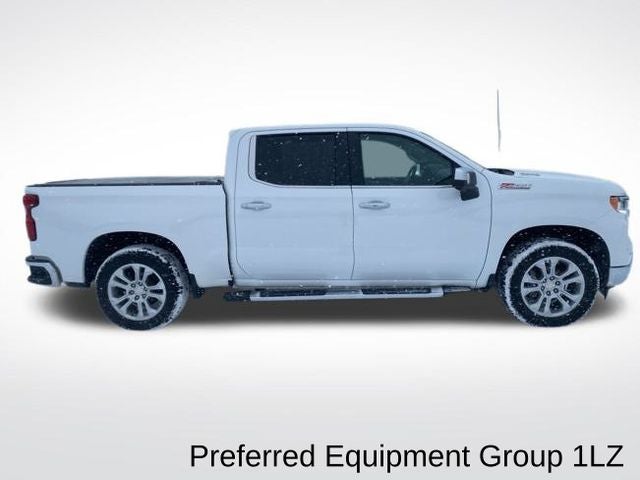 2022 Chevrolet Silverado 1500 4WD Crew Cab Short Bed LTZ