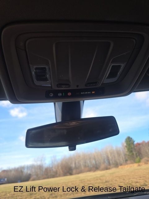 2021 Chevrolet Silverado 1500 4WD Crew Cab Short Bed RST