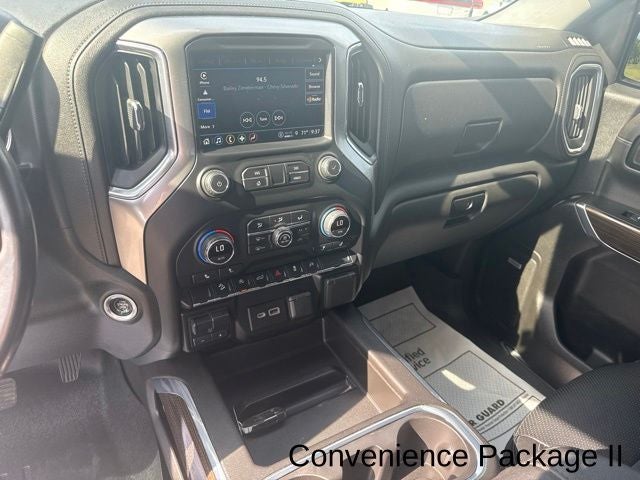 2021 Chevrolet Silverado 1500 4WD Crew Cab Short Bed RST