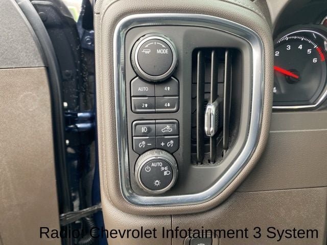 2021 Chevrolet Silverado 1500 4WD Crew Cab Short Bed RST