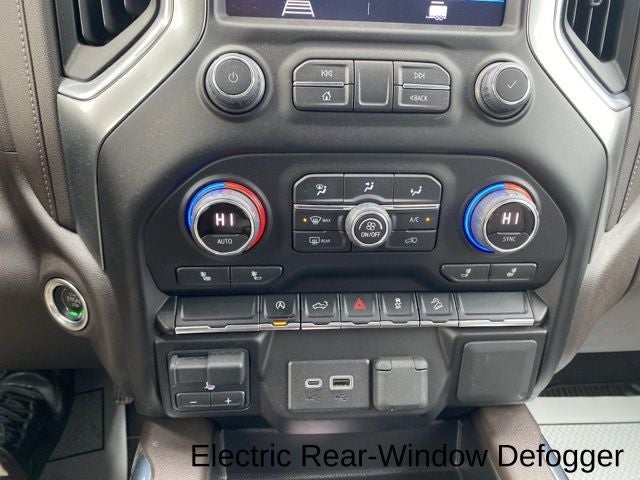 2021 Chevrolet Silverado 1500 4WD Crew Cab Short Bed RST