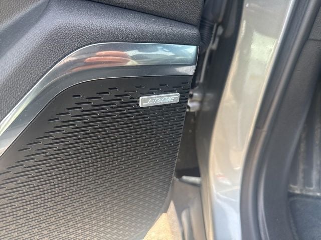 2025 GMC Acadia Elevation AWD