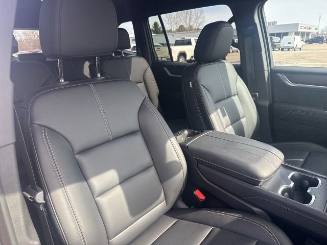 2025 GMC Acadia Elevation AWD