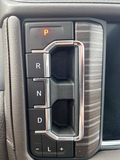 2024 GMC Yukon 4WD Denali