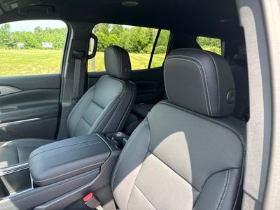 2026 Chevrolet Traverse AWD LT