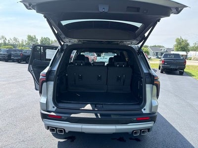 2026 Chevrolet Traverse AWD LT
