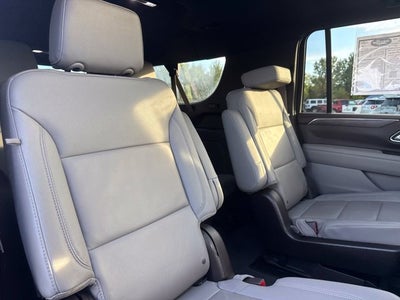 2023 Chevrolet Suburban 4WD Z71