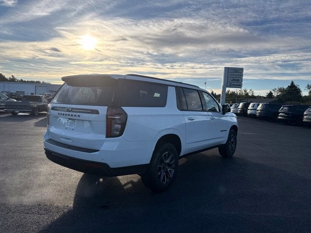 2023 Chevrolet Suburban 4WD Z71