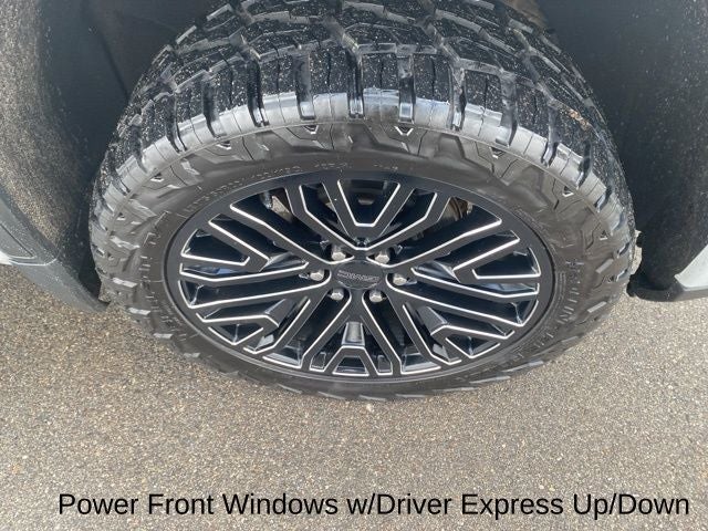 2022 GMC Sierra 1500 4WD Crew Cab Short Box Denali Ultimate