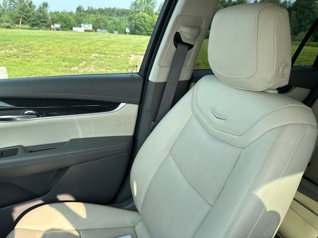 2022 Cadillac XT6 AWD Premium Luxury